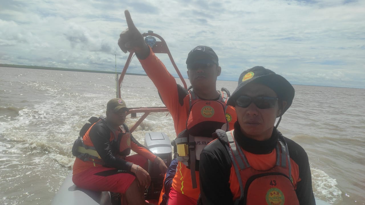 Pencarian Penumpang KM.Sirimau Yang Ceburkan Diri ke Laut Belum Ditemukan