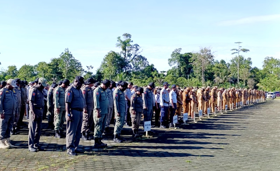 Pimpin Apel Pagi, Wabup Mimika Ingatkan Kerapian dan Disiplin ASN