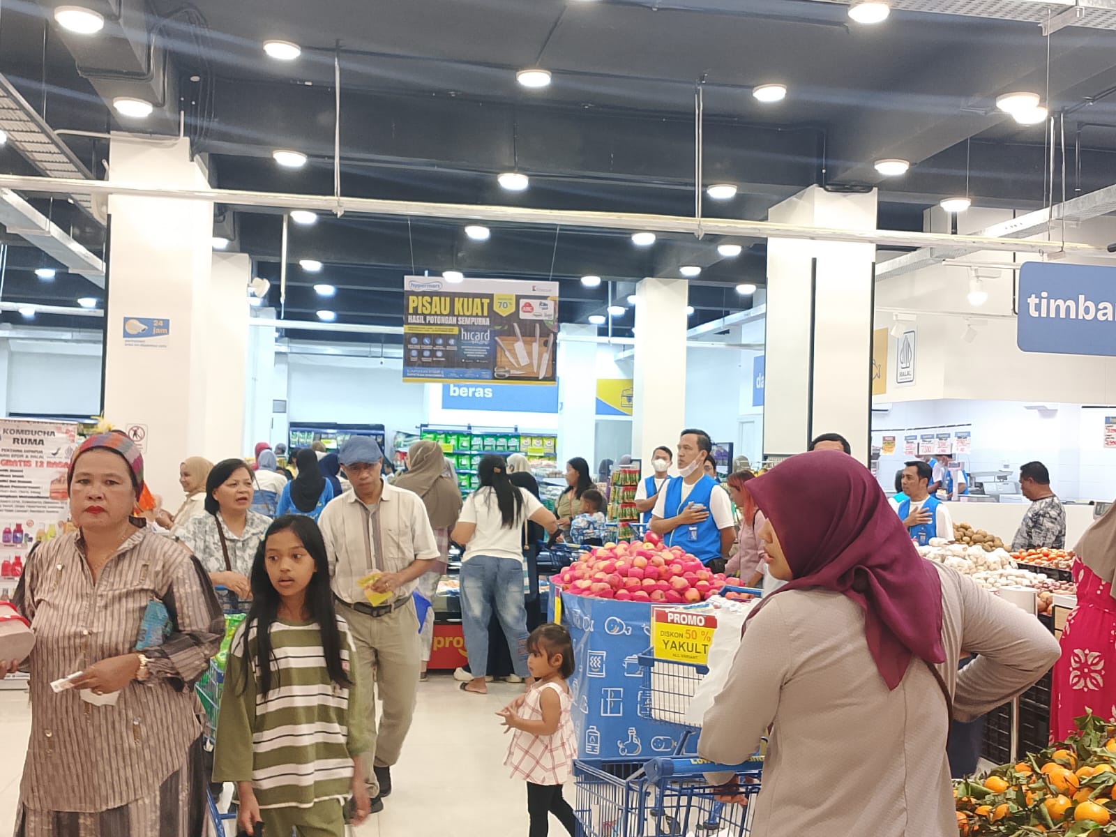 Hypermart Timika Telah Dibuka, Pengunjung Membludak di Hari Pertama