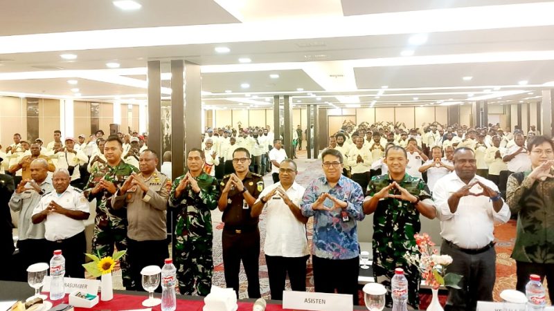 DPMK Mimika Perkuat Peran Perangkat Kampung Tahun 2025