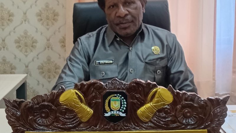 Anggota DPRK Mimika, Adolf Omaleng Desak Pemerintah Tutup Galian C di Perkotaan