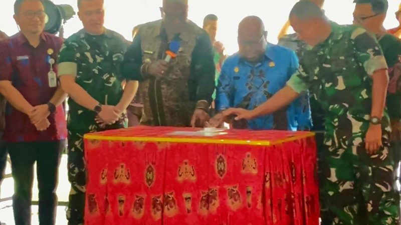 Bupati Mimika Launching Program “Sa Antar Ko” Transportasi Gratis untuk Pasien OAP Pasca Rawat Inap 