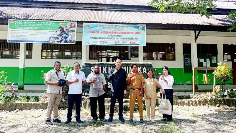 Tinjau SMK Negeri 2 di Miktim, Waket 1 DPRK Mimika Soroti Minimnya Sarana dan Prasarana di Sekolah Kejuruan