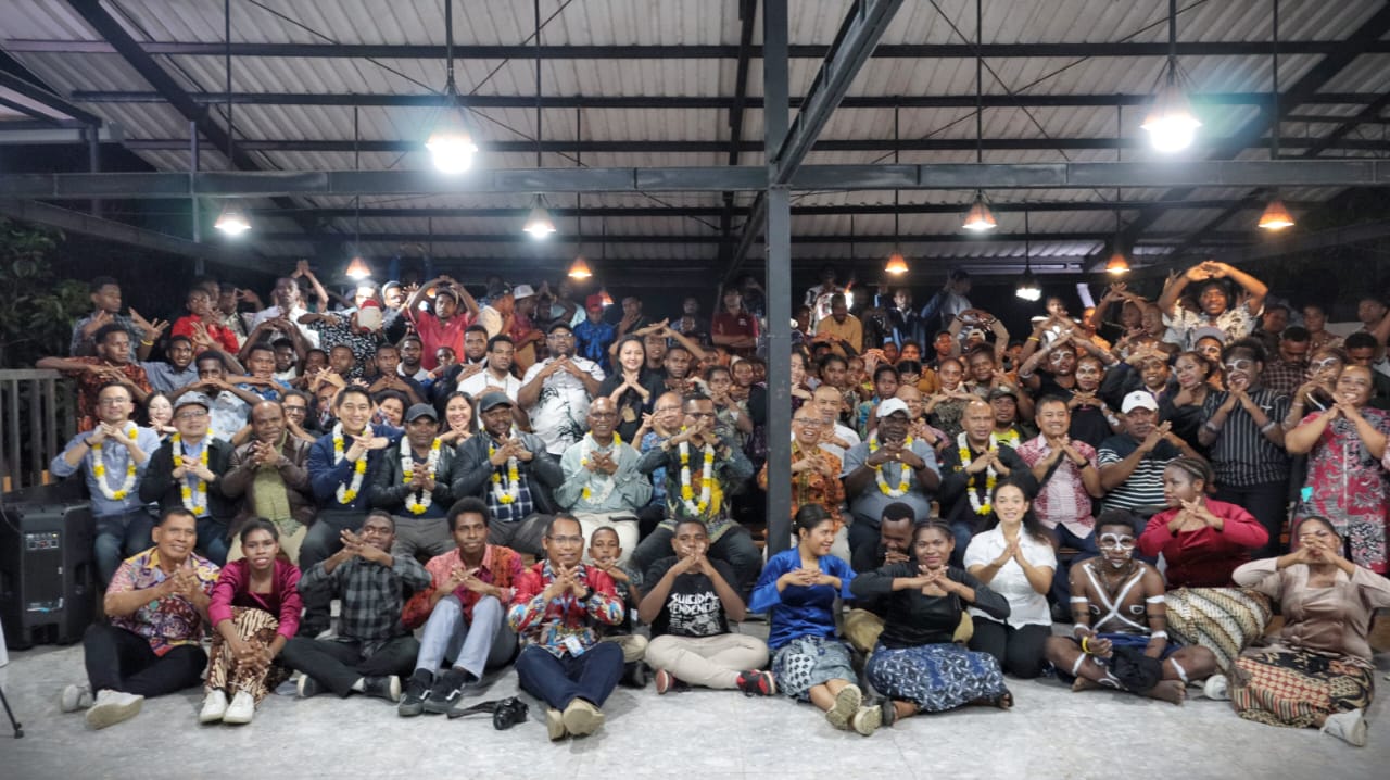 Organ YPMAK kunjungi Asrama Pelajar Amor Semarang