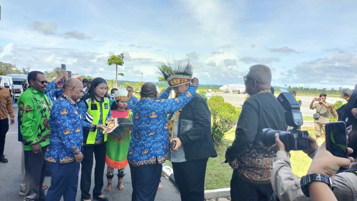 Tes Flight, Pesawat Batik Air Mendarat Mulus di Bandara Douw Aturure Nabire