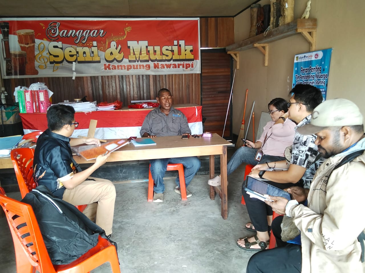 Balai Bahasa Turun Pemetaan Bahasa Kamoro di Nawaripi