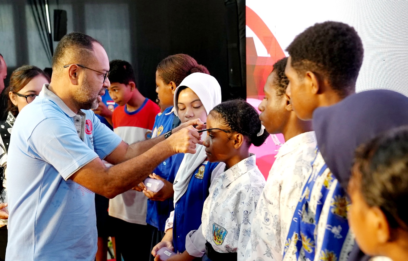 Wujud Nyata Layani Masyarakat Kecil, Gubernur Papua Tengah Apresiasi PTFI, Ini yang Dilakukan Freeport Indonesia