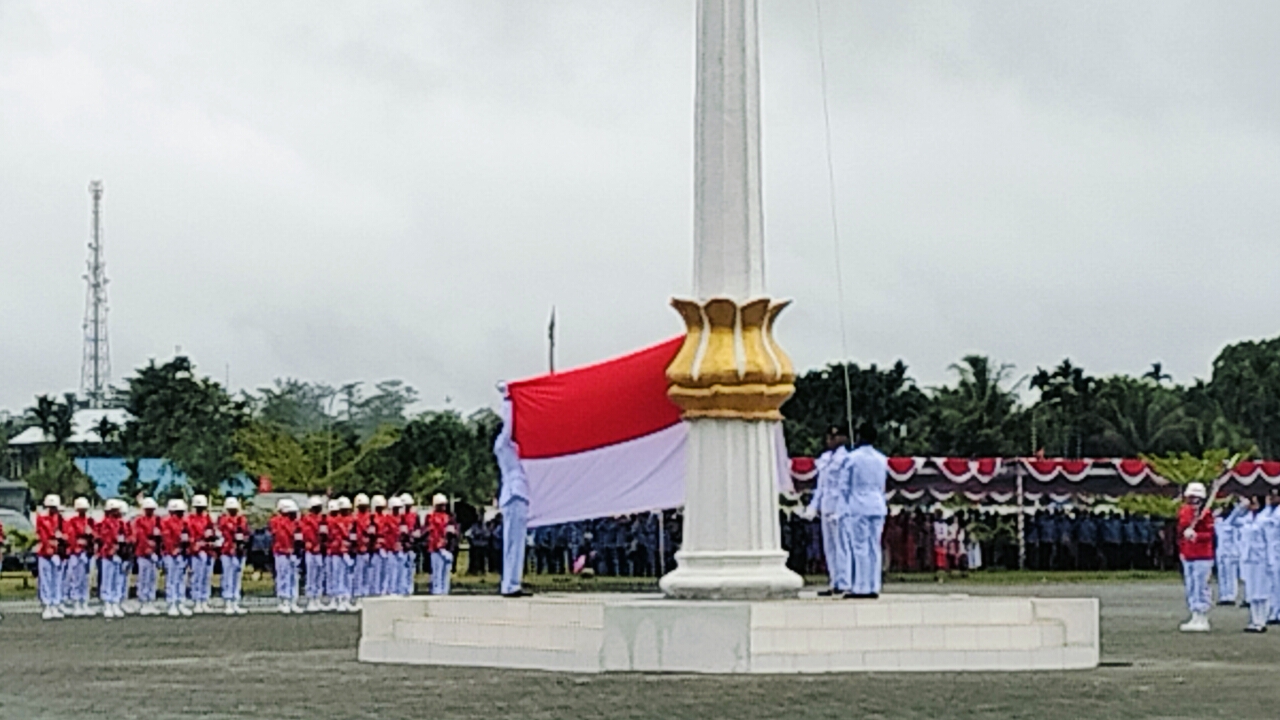 Upacara HUT RI ke- 80 di Mimika Berlangsung Khidmat