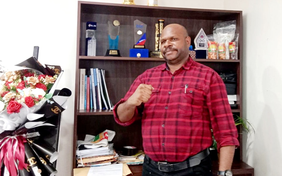 Ketua YPMAK Himbau Pelajar Penerima Beasiswa Fokus Belajar, Jangan Terprovokasi Situasi Saat Ini