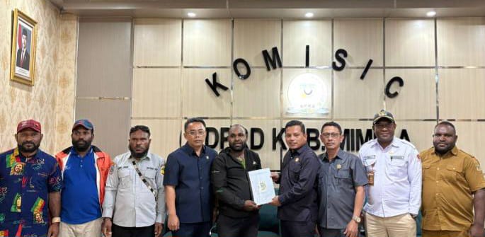 Temui Komisi III DPRK Mimika, Warga Distrik Hoya Sampaikan Kebutuhan Mendasar Untuk Percepatan Pembangunan