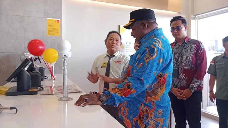 Pj Sekda Mimika Resmikan Richeese Factory, Kuliner Modern dan Signal Positif Investasi Daerah