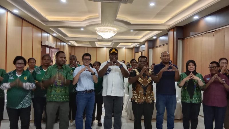 Tingkatkan Keterampilan, Dinas Koperasi UMKM Latih Pengembangan dan Pengelolahan Buah Pinang Untuk OAP