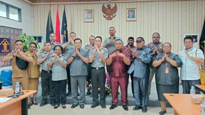 Kunjungan Kerja Komisi I ke Kantor Imigrasi Mimika Guna Menjalin Kemitraan Yang Strategis