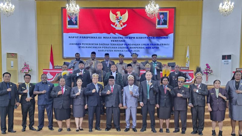 Wakil Bupati Mimika Sampaikan Jawaban Pemerintah atas Pandangan Umum Fraksi Fraksi DPRK Mimika