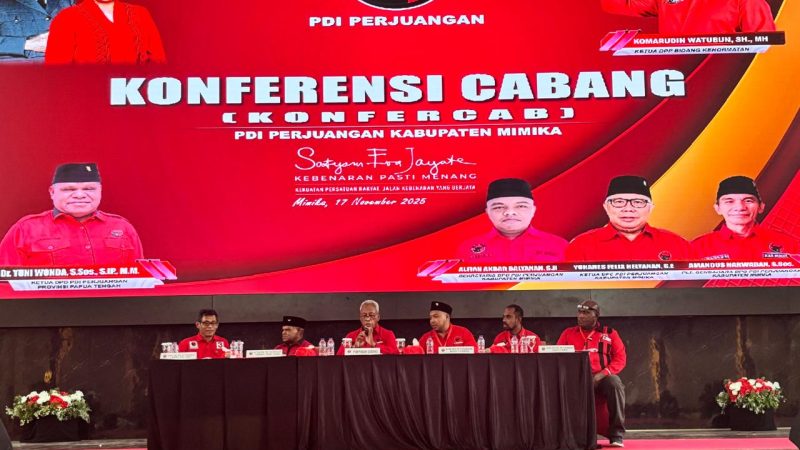 Adrian Andhika Thie Resmi Nahkodai DPC PDI Perjuangan Mimika 2025–2030