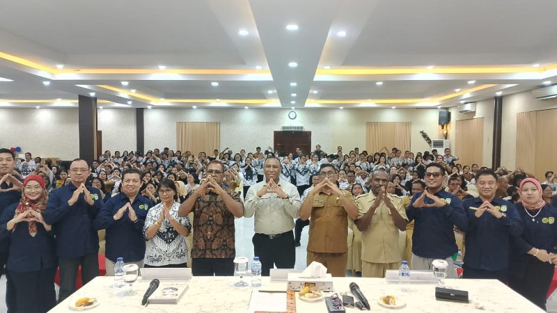 Disdik Mimika Perkuat Kompetensi Guru SMP Melalui Seminar dan Lokakarya