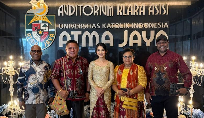 Cahaya Harapan Dari Mimika, dr. Thalia Karupukaro Dokter Kamoro Wujudkan Mimpi Bersama YPMAK