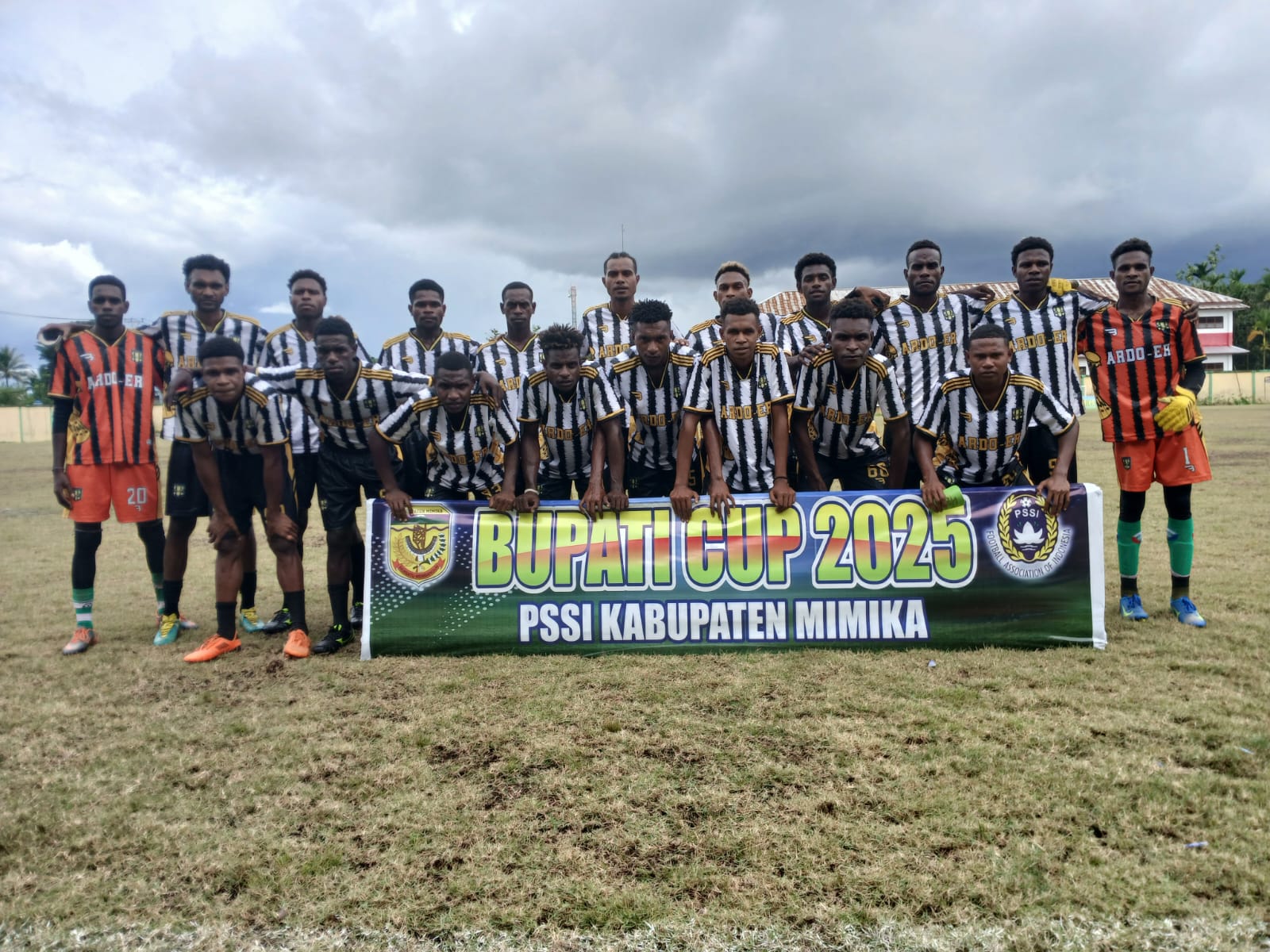 PERSIKO Kokonao FC Menang Tipis 1-0 Atas Utikini Baru FC di Stadion Wania Imipi SP I