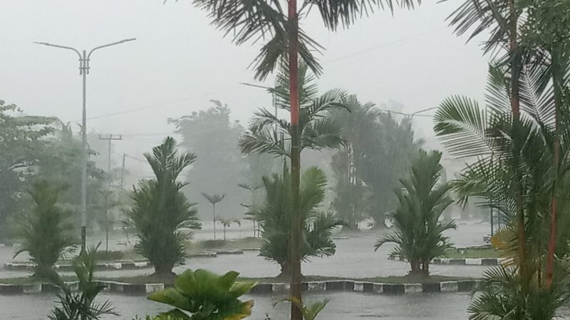 Hujan Lebat dan Angin Kencang Berpotensi Terjadi Di Mimika