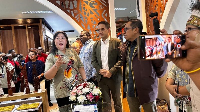 Launching Teras Mimika di SMESCO, Dekranasda Jadi Ujung Tombak Pengembangan Kerajinan Lokal