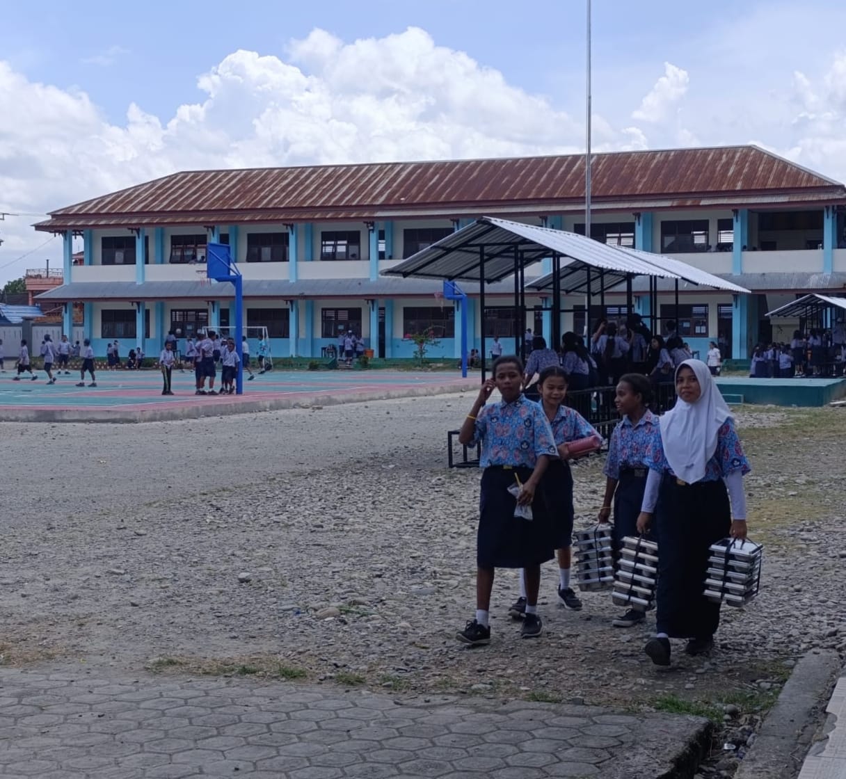 Tak Hanya Siswa, Program MBG Tahun 2026 Menyasar Guru dan Pegawai