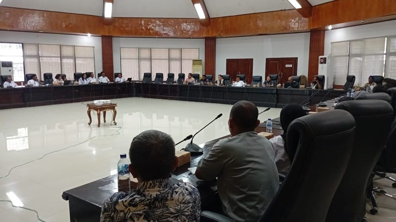 Komisi II DPRK Mimika Gelar RDP dengan Disperindag dan FPPPST, Ini Hasilnya!