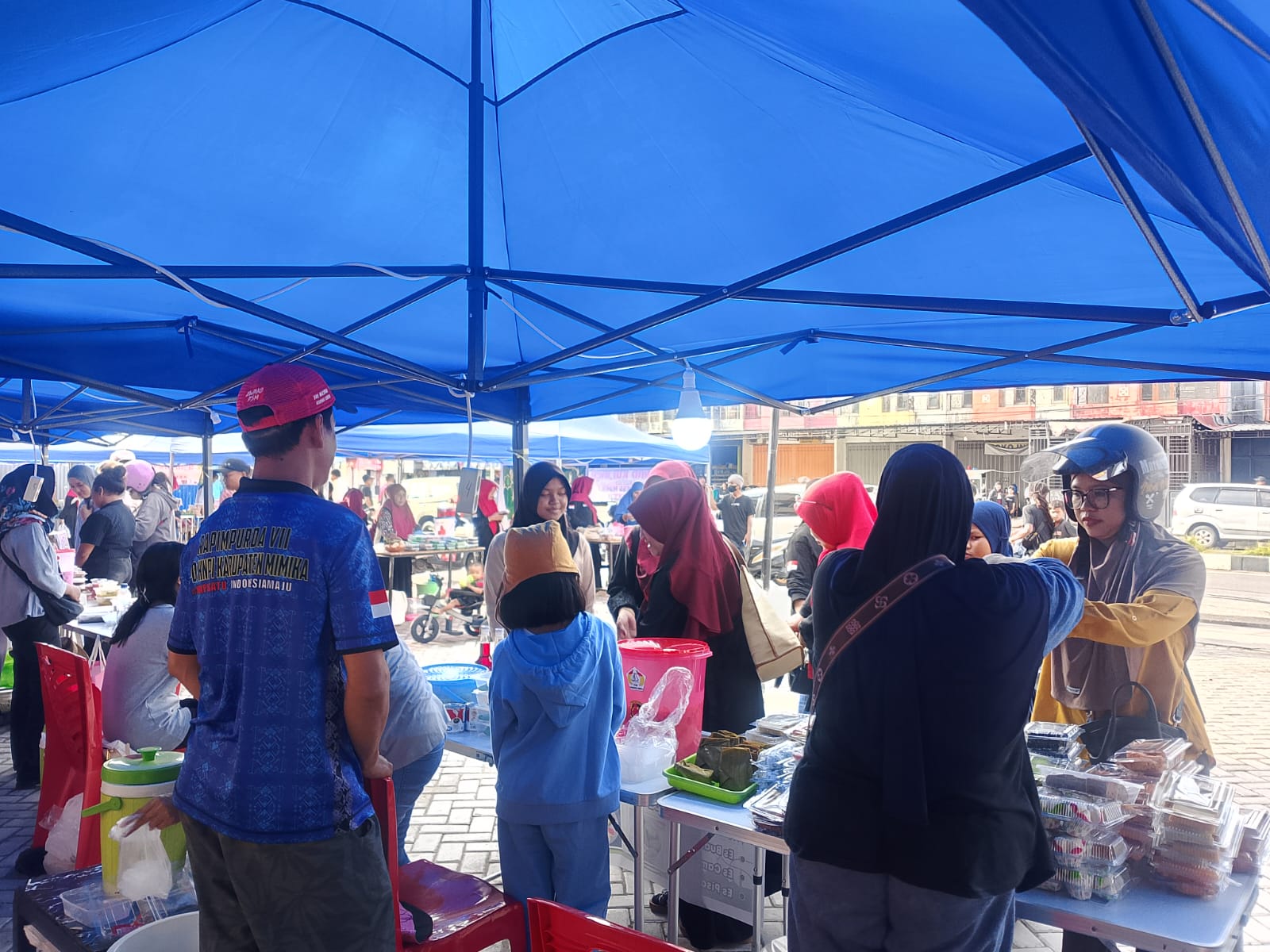 PKSS Sajikan Aneka Takjil di 30 Stand Jalan Hasanuddin