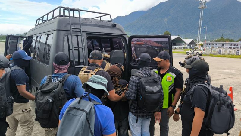 Tiga DPO KKB Yahukimo Dipindahkan ke Jayapura, Satgas Damai Cartenz 2026 Ungkap Rangkaian Kasus Berat