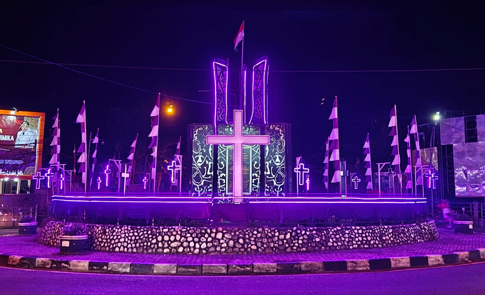 Bikin Kagum! Komika Percantik Ikon Kota Timika Sambut Hari Paskah