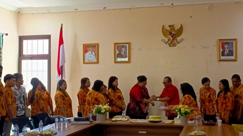 30 Tahun Berdedikasi, Alice Irene Wanma Purna Tugas dengan Penuh Haru