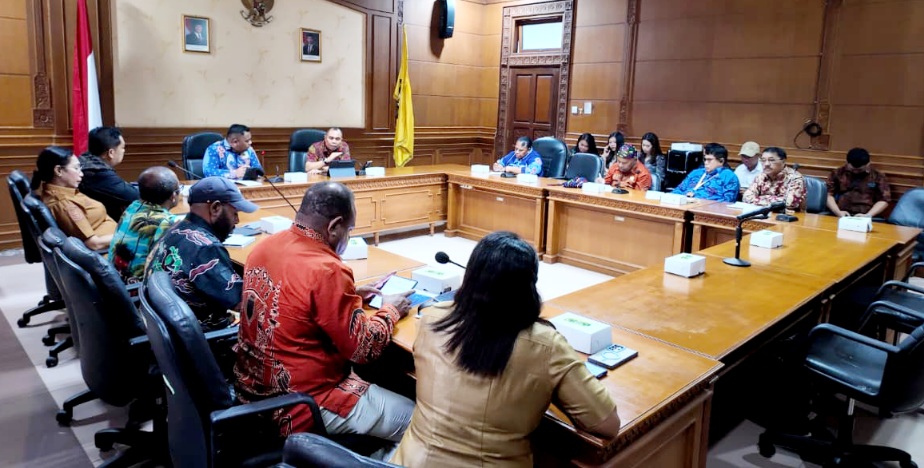 Komisi I DPRK Mimika Studi Banding Tata Pemerintahan dan Desa Adat di Kabupaten Badung, Bali