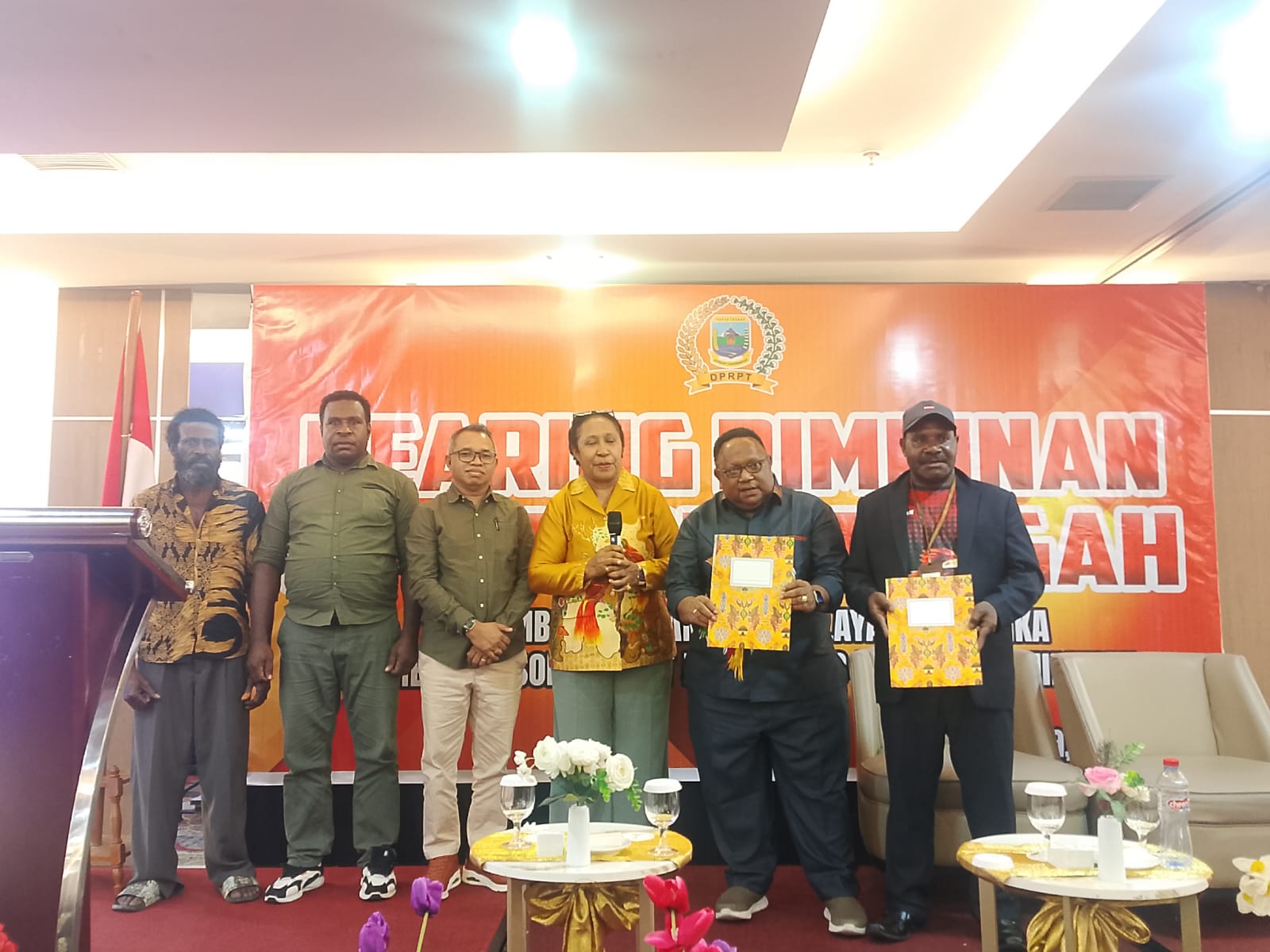 Hearing Bersama Stakeholder di Mimika, John NR Gobay Dukung Program Kampung Nelayan