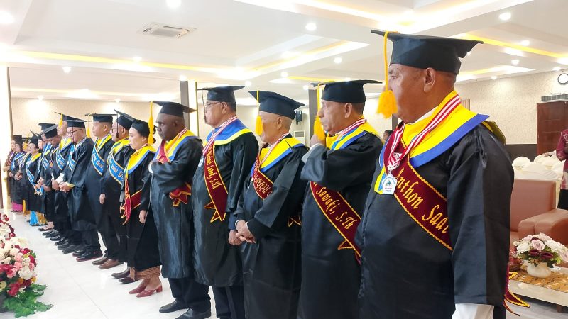 STT Spirit Timika Kukuhkan 20 Lulusan dari Program S1 hingga S3