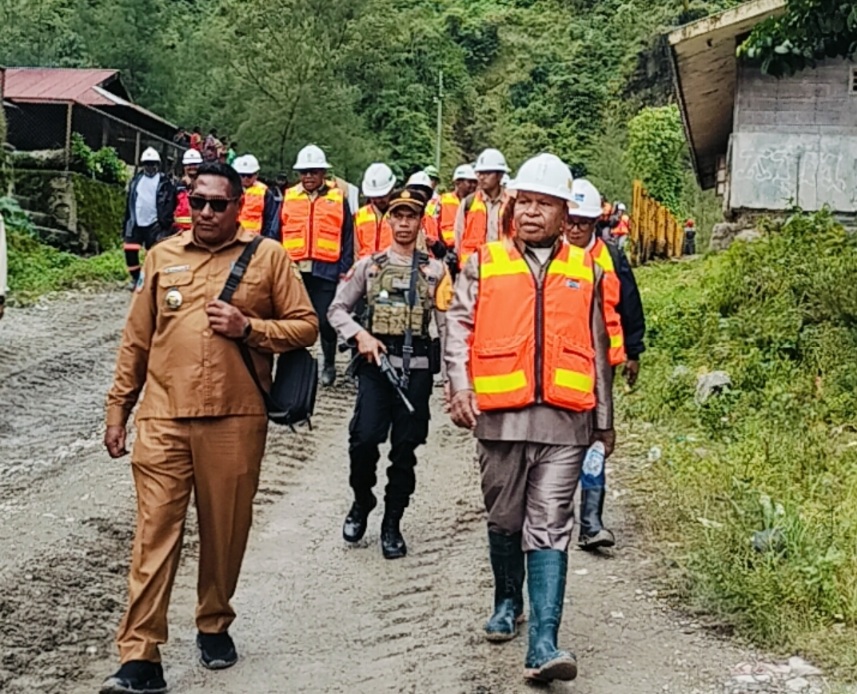 Pansus Kemanusiaan DPRK Mimika Kunjungi Distrik Tembagapura, Minta Akses Jalan Banti ke Mile 68 Dibuka Untuk Masyarakat