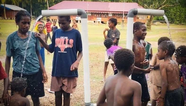 Sumur Bor Pertama Hadir di Kampung Keakwa, Warga Kini Miliki Air Bersih yang Lebih Layak