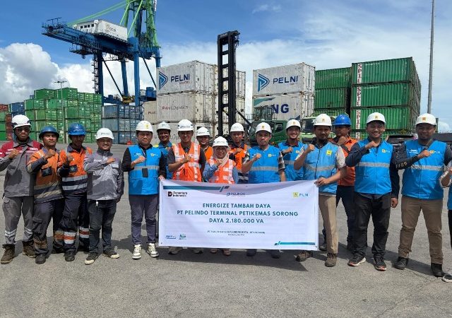 PLN Sukses Energize Terminal Petikemas Sorong, Dua Crane Kini Gunakan Listrik Penuh