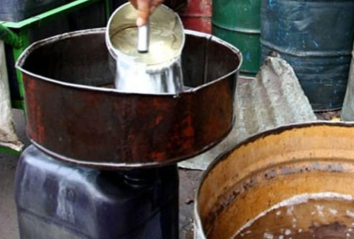 Pembeli dari Luar Diduga Kurangi Jatah Minyak Tanah Warga Setempat, Pengawasan Harus Diperketat