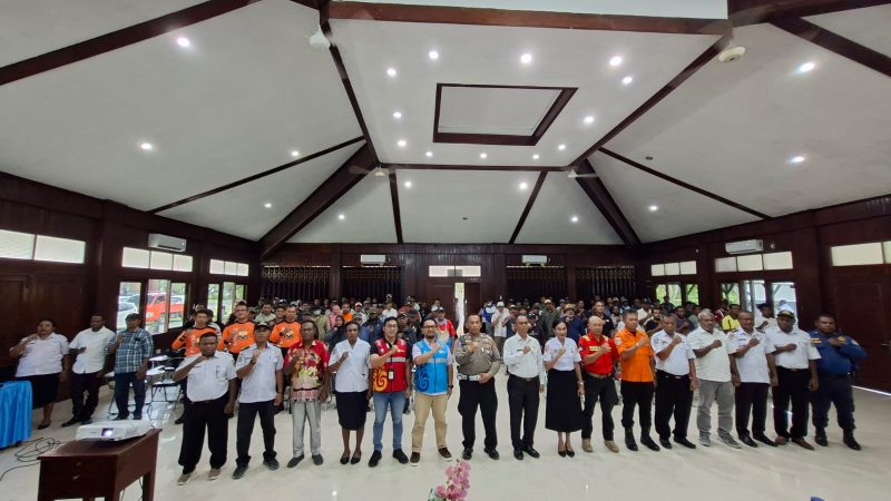 Perkuat Respons Darurat, BPBD Mimika Bentuk 150 Relawan Pemadam Kebakaran di Empat Distrik