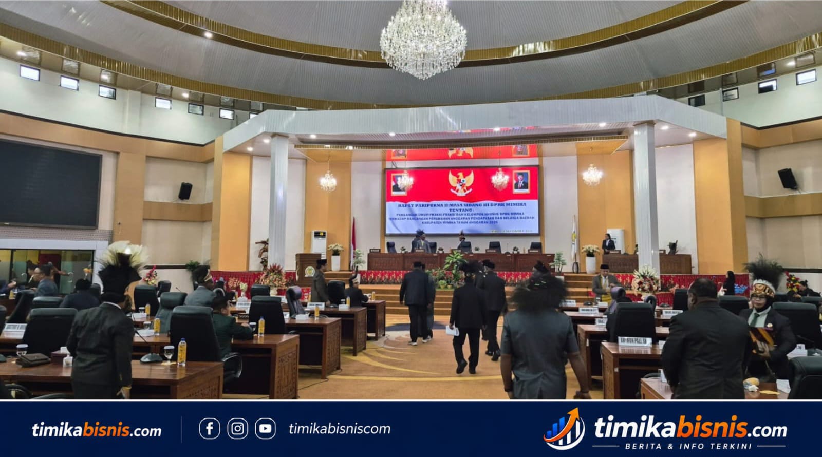 Rapat Paripurna II Masa Sidang III DPRK Mimika Tentang Pandangan Umum Fraksi di skors, Ini Alasanya
