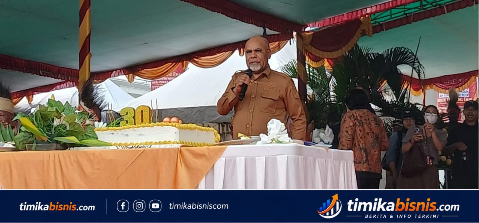 Hadiri HUT ke-30 Mimika, Wagub Papua Tengah Sampaikan Tiga Pesan Penting kepada Masyarakat