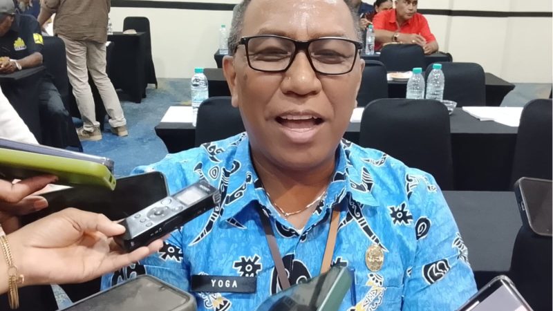 PUPR Mimika Perbaiki Jalan Hasanuddin yang Bergelombang
